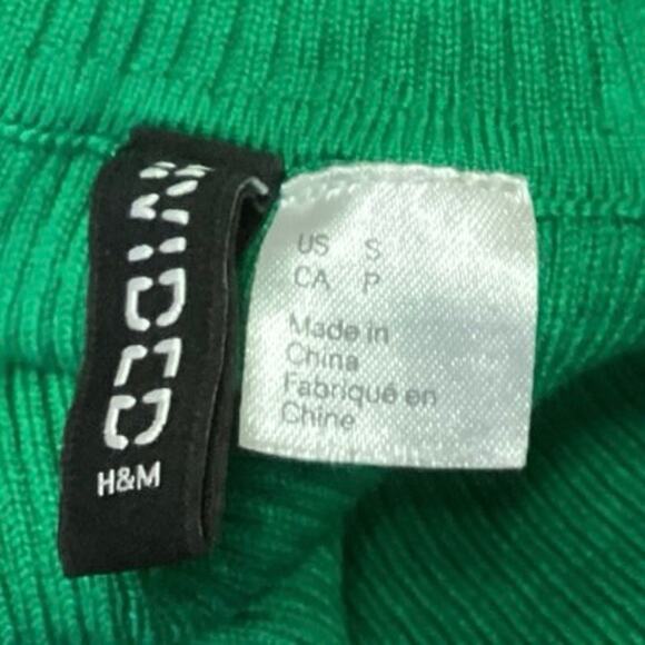 Divided by H&M Green Ribbed Knit Turtleneck Cropped Pullover Sweater Top Size S - Picture 3 of 4